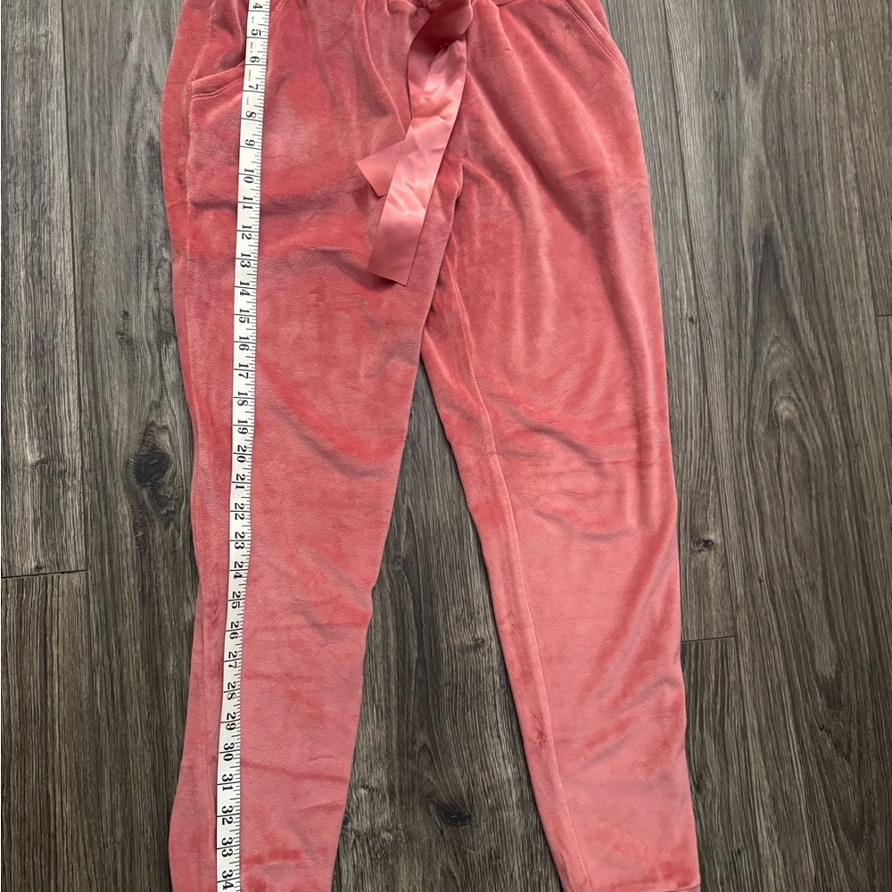 Rachel Parcell Coral Velour set - Picture 3 of 6